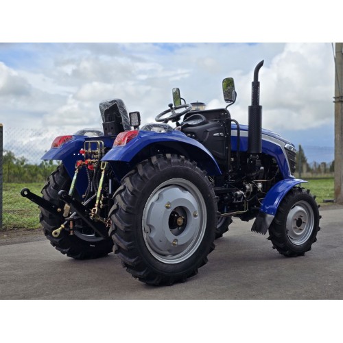 Трактор TERRA FORCE 255XL, двигун КМ385, прижимна гідравліка, ГПК, рівна підлога, вага 1480 кг